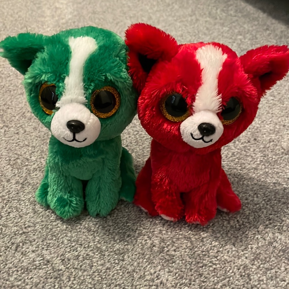 Limited edition 6” ty beanie boo Chihuahua set